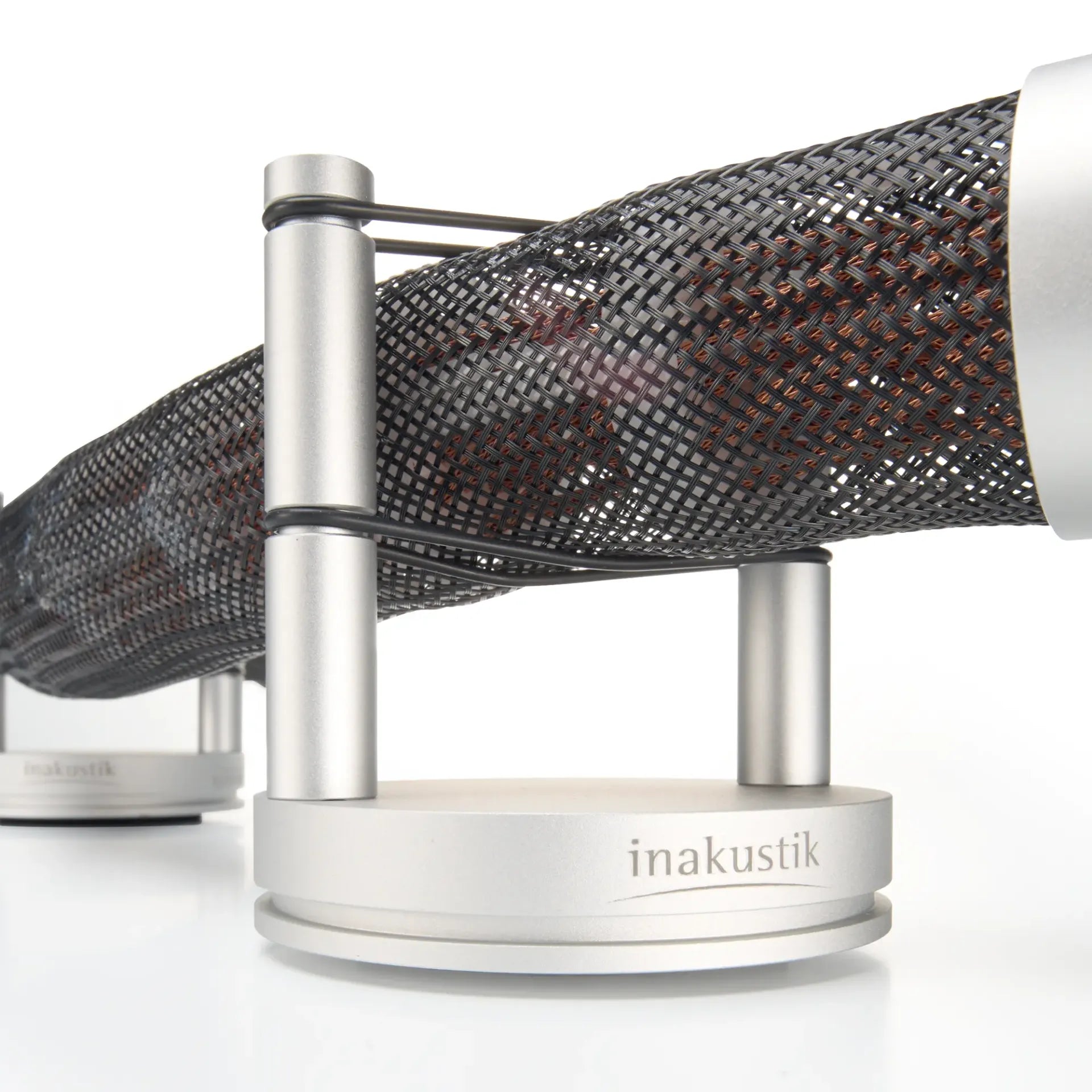 Inakustik - Reference Cable Bases Mechanical & Capacitive Cable Isolation Set of 6 Australia