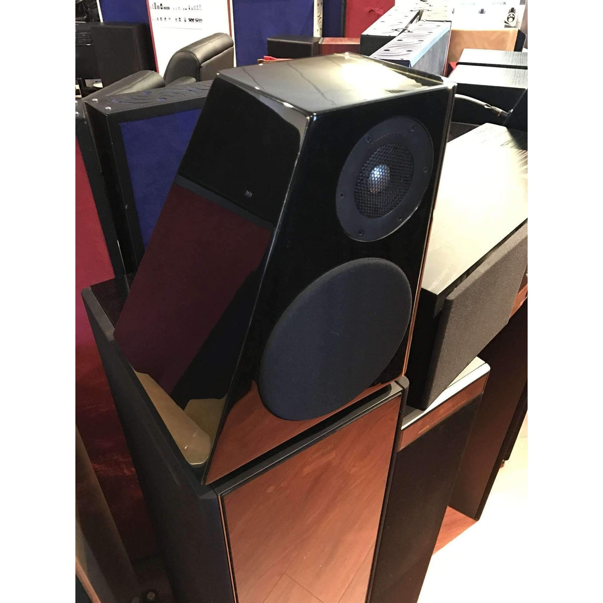 Meridian - DSP 5-Channel Complete System w/ Velodyne Subwoofer Australia